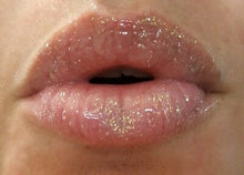 Load image into Gallery viewer, Tori Belle Blush Ignite Lip Plumper