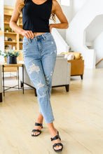 Load image into Gallery viewer, Judy Blue Florence High Waist Destroyed Boyfriend Jeans