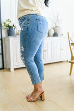 Load image into Gallery viewer, Judy Blue Florence High Waist Destroyed Boyfriend Jeans
