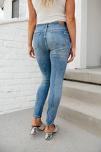 Load image into Gallery viewer, Ocean Side Distressed Skinny Jeans
