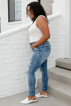Load image into Gallery viewer, Ocean Side Distressed Skinny Jeans
